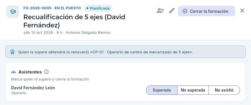 La recualificación de David, con «Superada» marcado (sin cerrar).