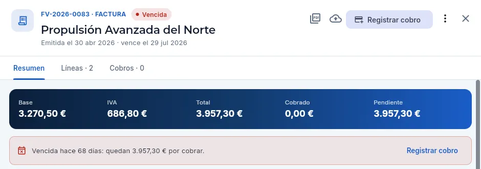 Cabecera y resumen de una factura vencida, sin cobros.